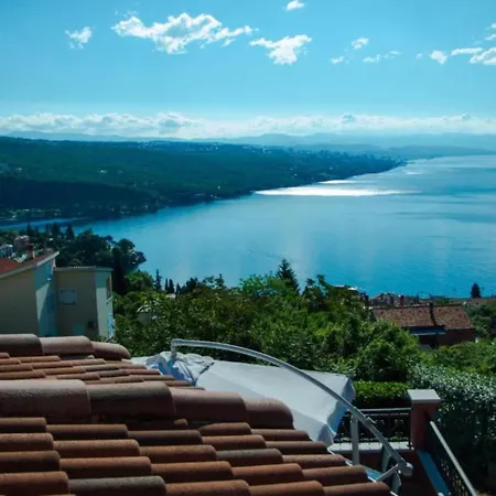 Apartment Marid - Three Bedroom Opatija