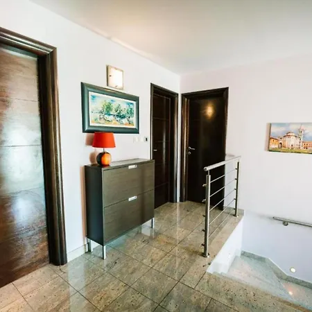 Apartamento Marid - Three Bedroom *